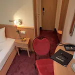 Am Schloss Отель 4*