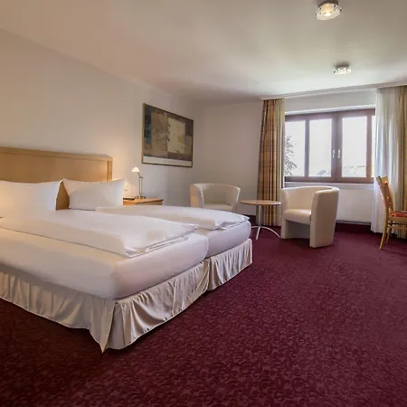 Hotel Am Schloss 4*