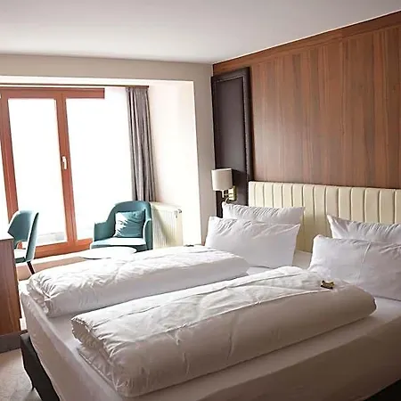 Am Schloss Hotel 4*