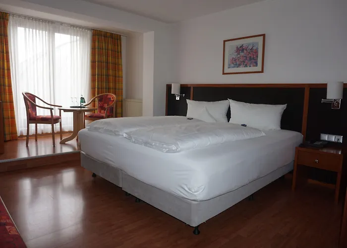 Am Schloss 酒店 4*