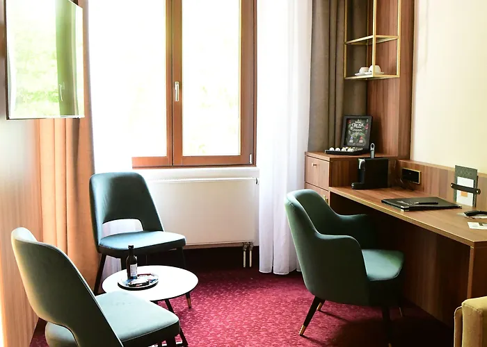 酒店 Am Schloss 4*